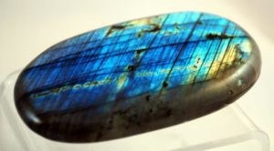 Лабрадорит