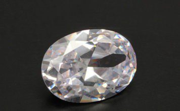 Лейкосапфир